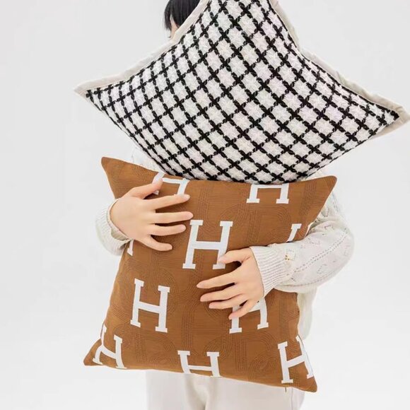 H Letter Embroidery Throw Pillow Cover 20x20 Inch Modern Decorative Cushion - Picture 2 of 6